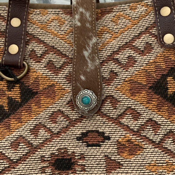 New Bohemian Aztec Western Print Weekender Travel Tote Bag - Picture 4 of 7